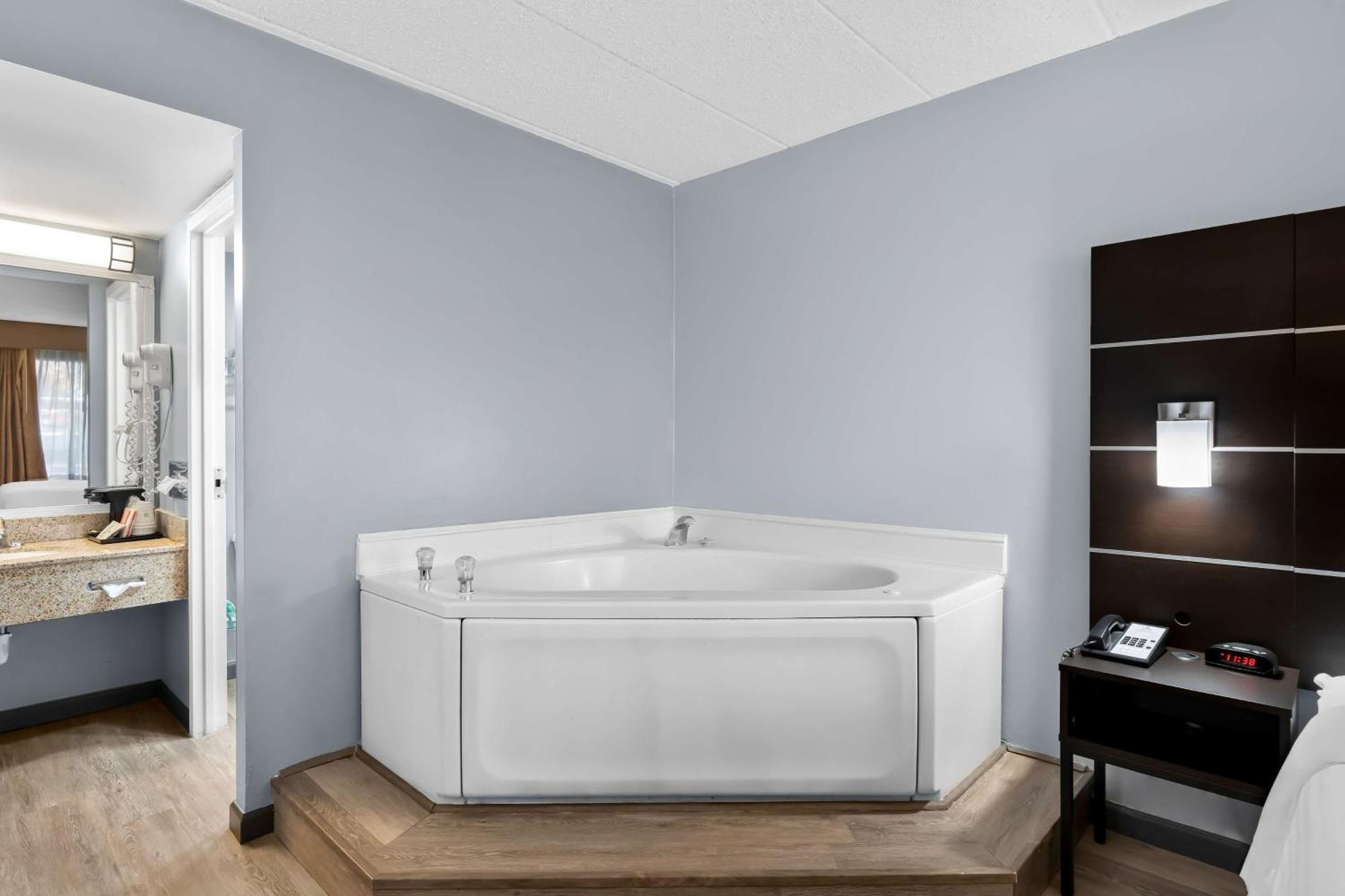 Brandywine Valley Inn Surestay Plus By Best Western Wilmington Kültér fotó
